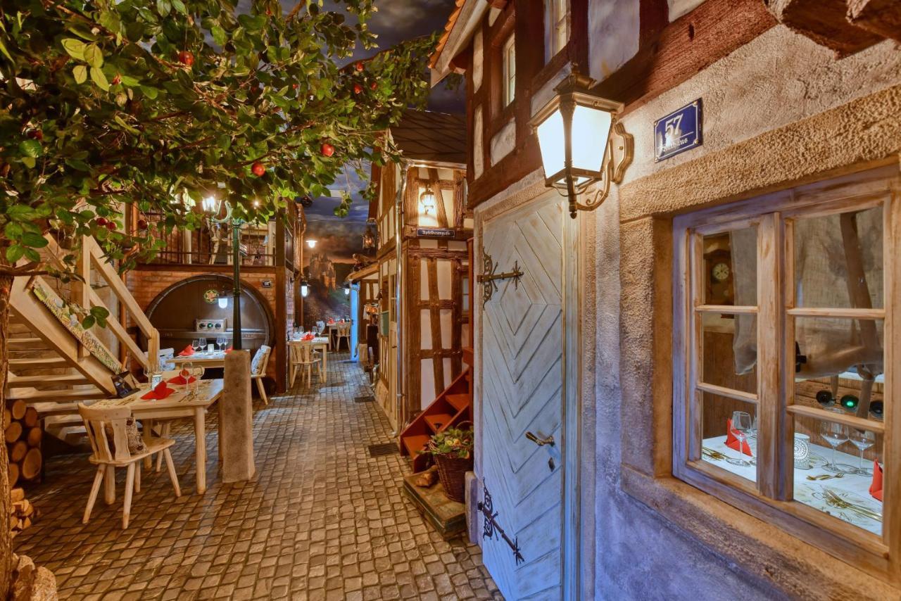 Hotel Digitales Event & Hochzeitshotel Zum Grunen Baum Taltitz, Germany -  book now, 2023 prices