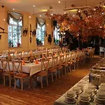 Ξενοδοχείο Digitales Event & Hochzeitshotel Zum Gruenen Baum