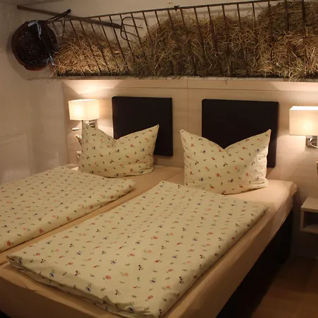 Hotel Event&hochzeitshotel Zum Grünen Baum