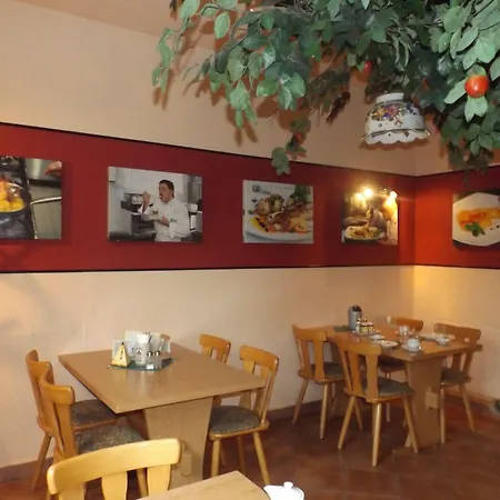 Event&hochzeitshotel Zum Grünen Baum 3* Taltitz