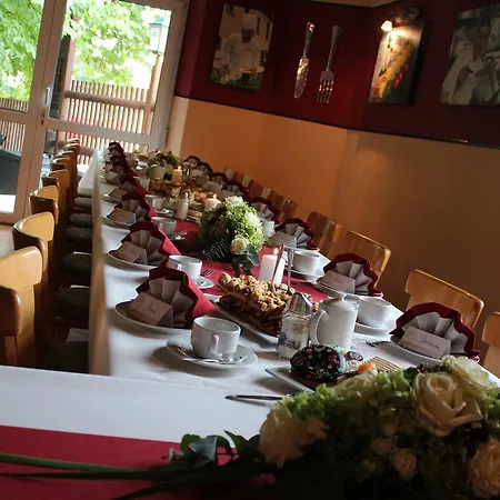 Event&hochzeitshotel Zum Grünen Baum 3* Taltitz