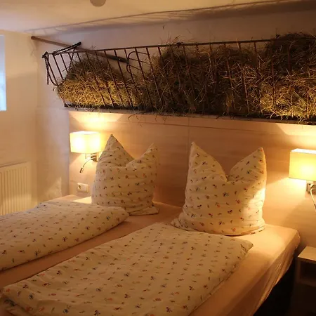 Digitales Event & Hochzeitshotel Zum Gruenen Baum מלון 3*