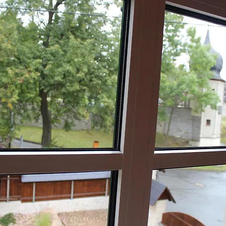 מלון Digitales Event & Hochzeitshotel Zum Gruenen Baum