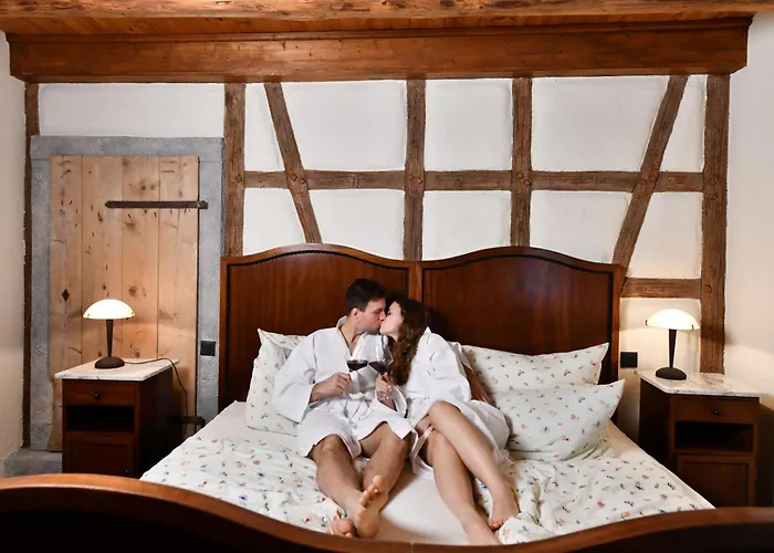 Digitales Event & Hochzeitshotel Zum Gruenen Baum فندق Taltitz