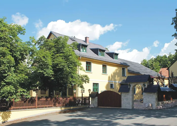 Digitales Event & Hochzeitshotel Zum Gruenen Baum فندق 3*