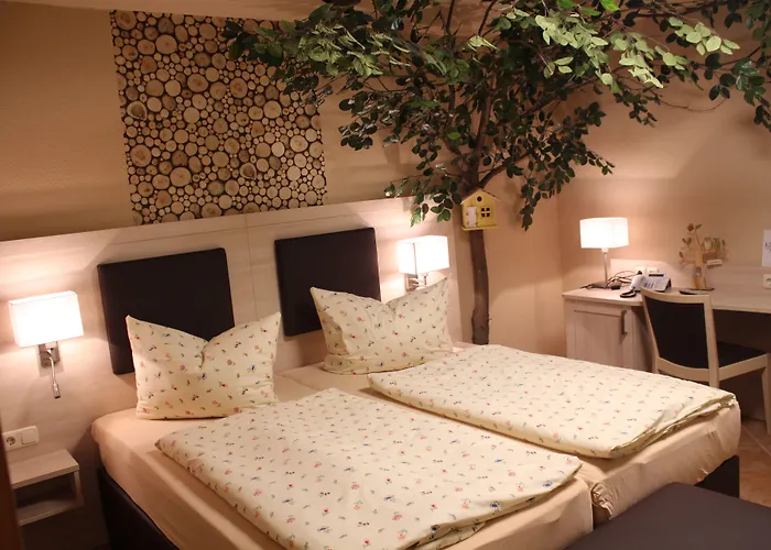 Digitales Event & Hochzeitshotel Zum Gruenen Baum فندق 3*