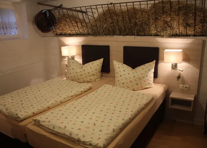 فندق Digitales Event & Hochzeitshotel Zum Gruenen Baum