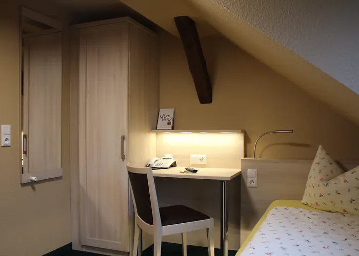 فندق Digitales Event & Hochzeitshotel Zum Gruenen Baum