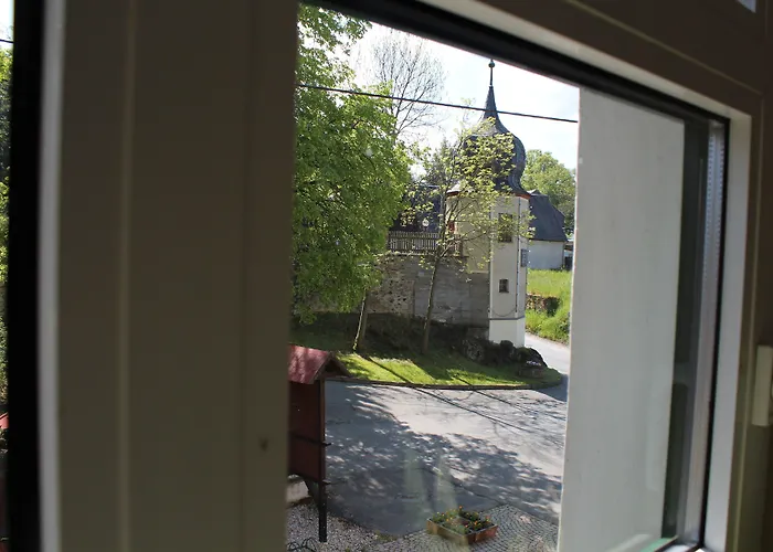 Digitales Event & Hochzeitshotel Zum Gruenen Baum 3*