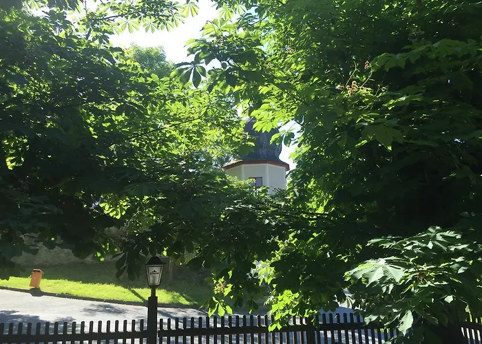 فندق Digitales Event & Hochzeitshotel Zum Gruenen Baum 3*