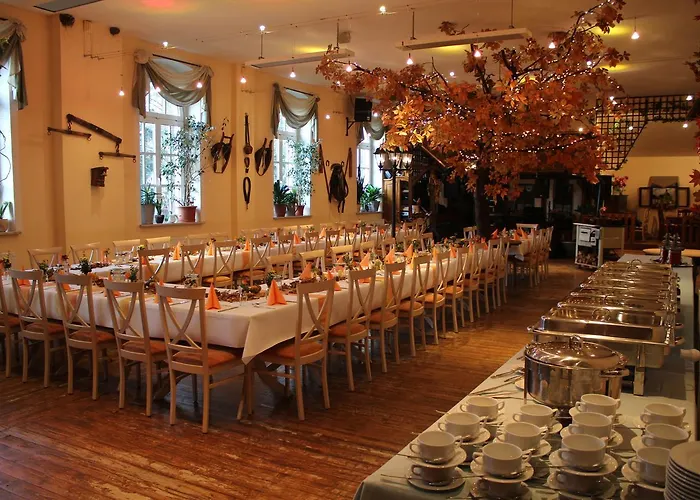 فندق Digitales Event & Hochzeitshotel Zum Gruenen Baum